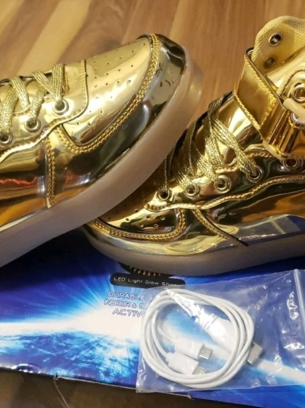 Kids ATS led light up shoes Gold shoes size 3y New with box Glow Shoes